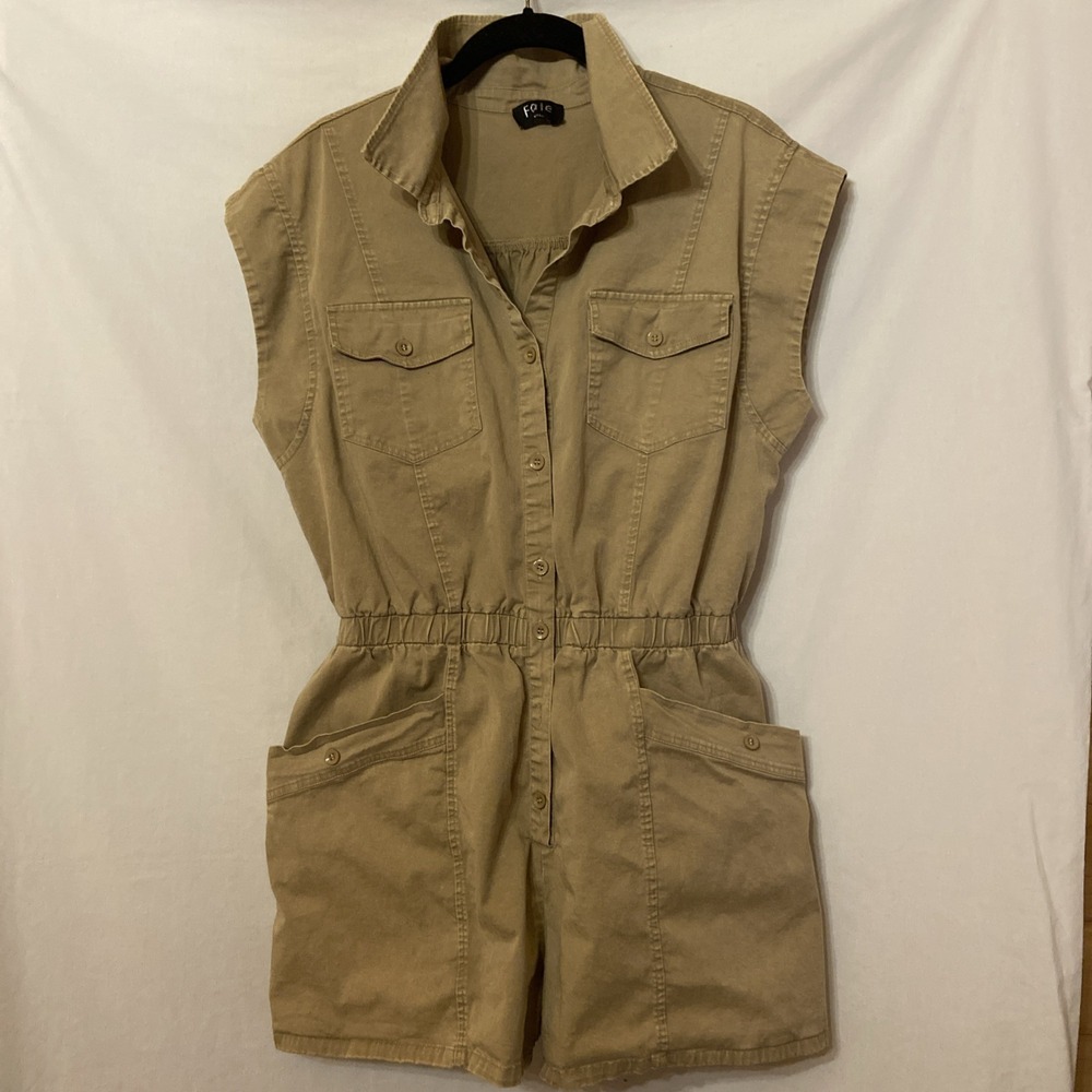 Khaki Jumpsuit Shorts Sz Sm Button Up Pockets Crocodile Dundee Hiking Outdoors